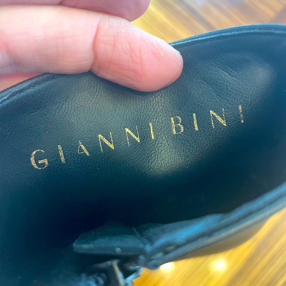 Gianni Bini size 8.5M ankle booties zipper rich brown like new - Picture 2 of 10